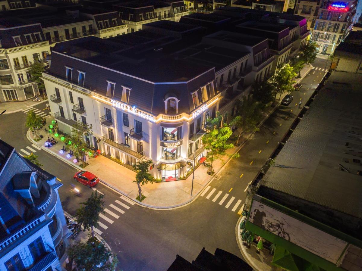 Thu Le Hotel Cao Lanh Bagian luar foto