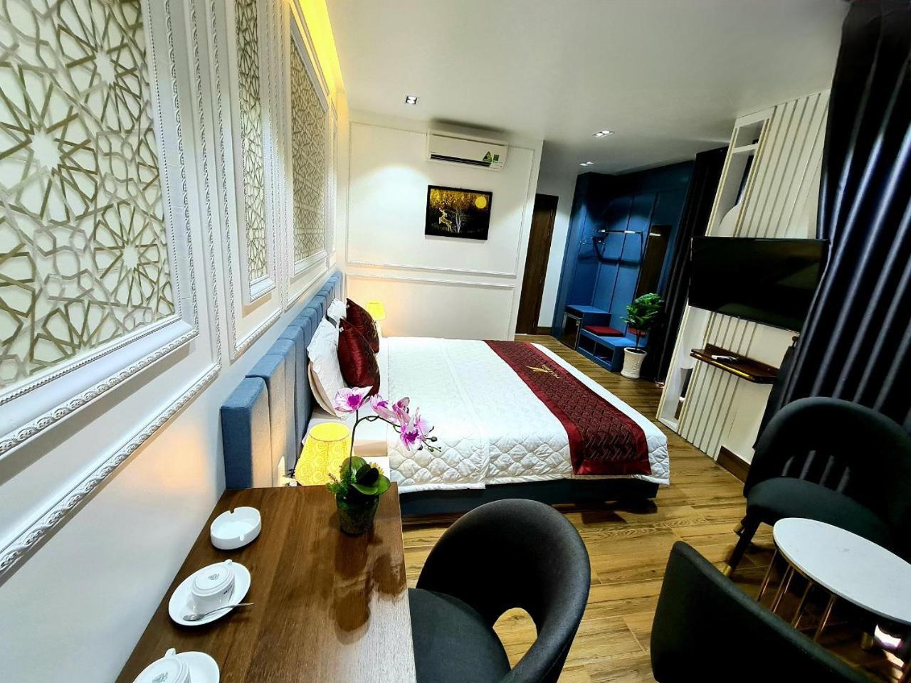 Thu Le Hotel Cao Lanh Bagian luar foto