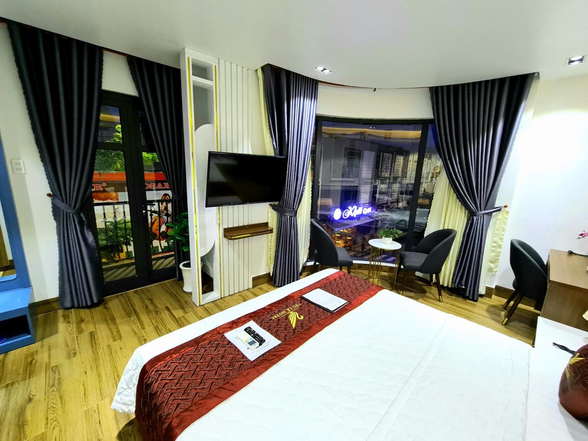 Thu Le Hotel Cao Lanh Bagian luar foto