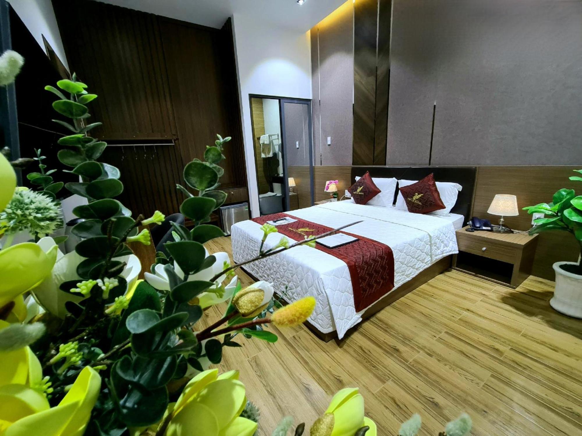 Thu Le Hotel Cao Lanh Bagian luar foto